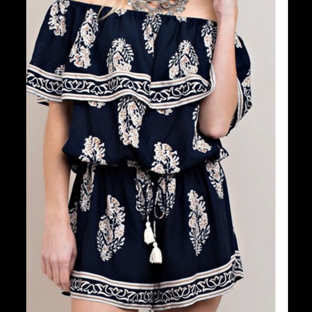 ❗️ARRIVED❗️Leaf print Romper